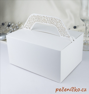 Krabička s krajkovým ouškem bílá perleť  10 ks